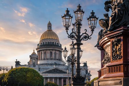 Исаакиевский собор: масштабы и гранитные колонны