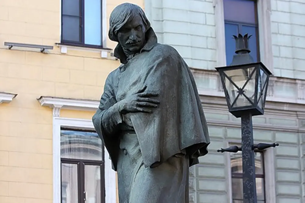 1923
